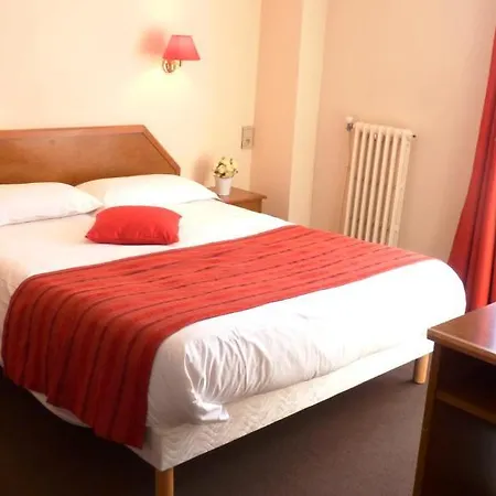 Hotel-Restaurant La P'Tite Auberge Lillebonne Room photo
